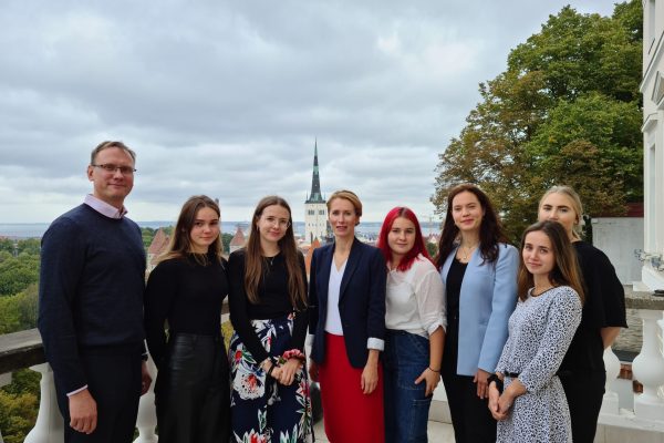 Õpilasfrima-Terpo-ja-Speculo-peaministri-vastuvõtul_2021